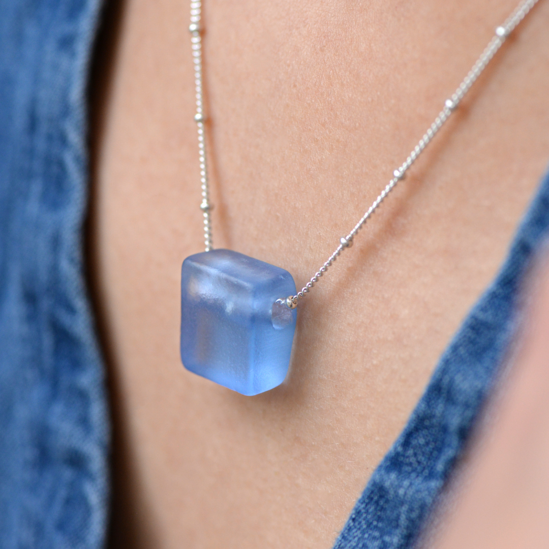 Smart online glass jewelry